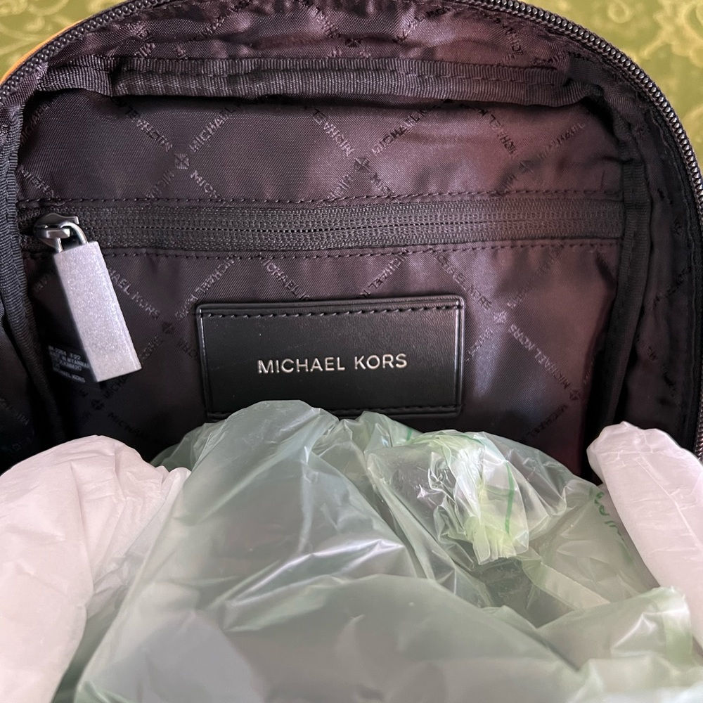 Michael Kors Bag - Picture 3 of 4